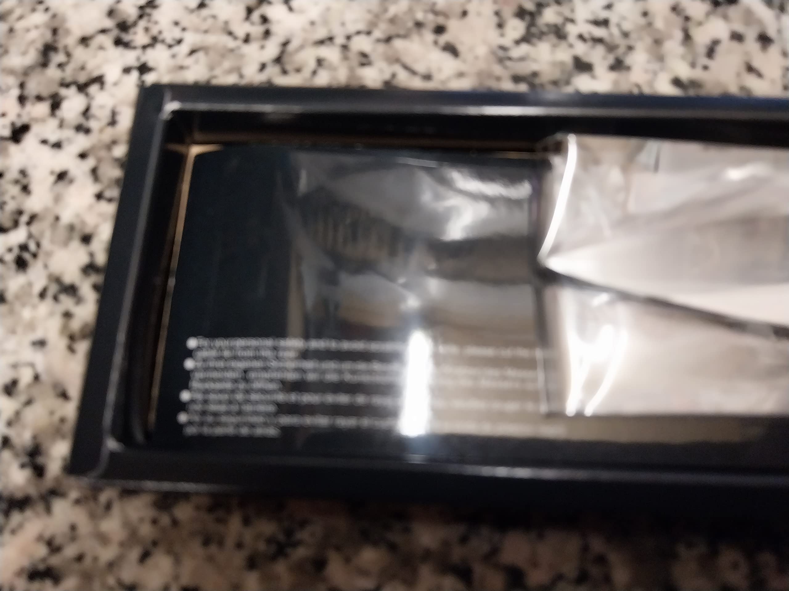 Global 10 Inch Right-Handed Yanagi Sashimi Knife - Lightweight Japanese Stainless Steel, Razor-Sharp Edge, Made in Japan, G-11R - Image 3